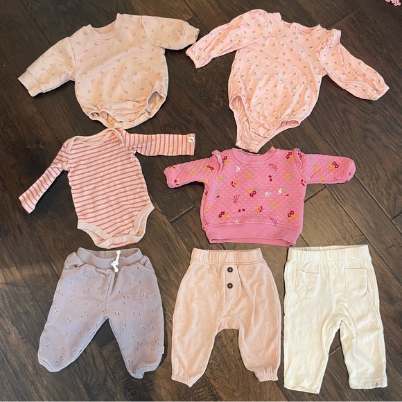 Baby bundle - Picture 1 of 9